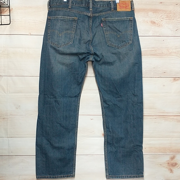 Levi's 505 Men's Relaxed Straight Jeans Size 40X30 - Picture 4 of 10